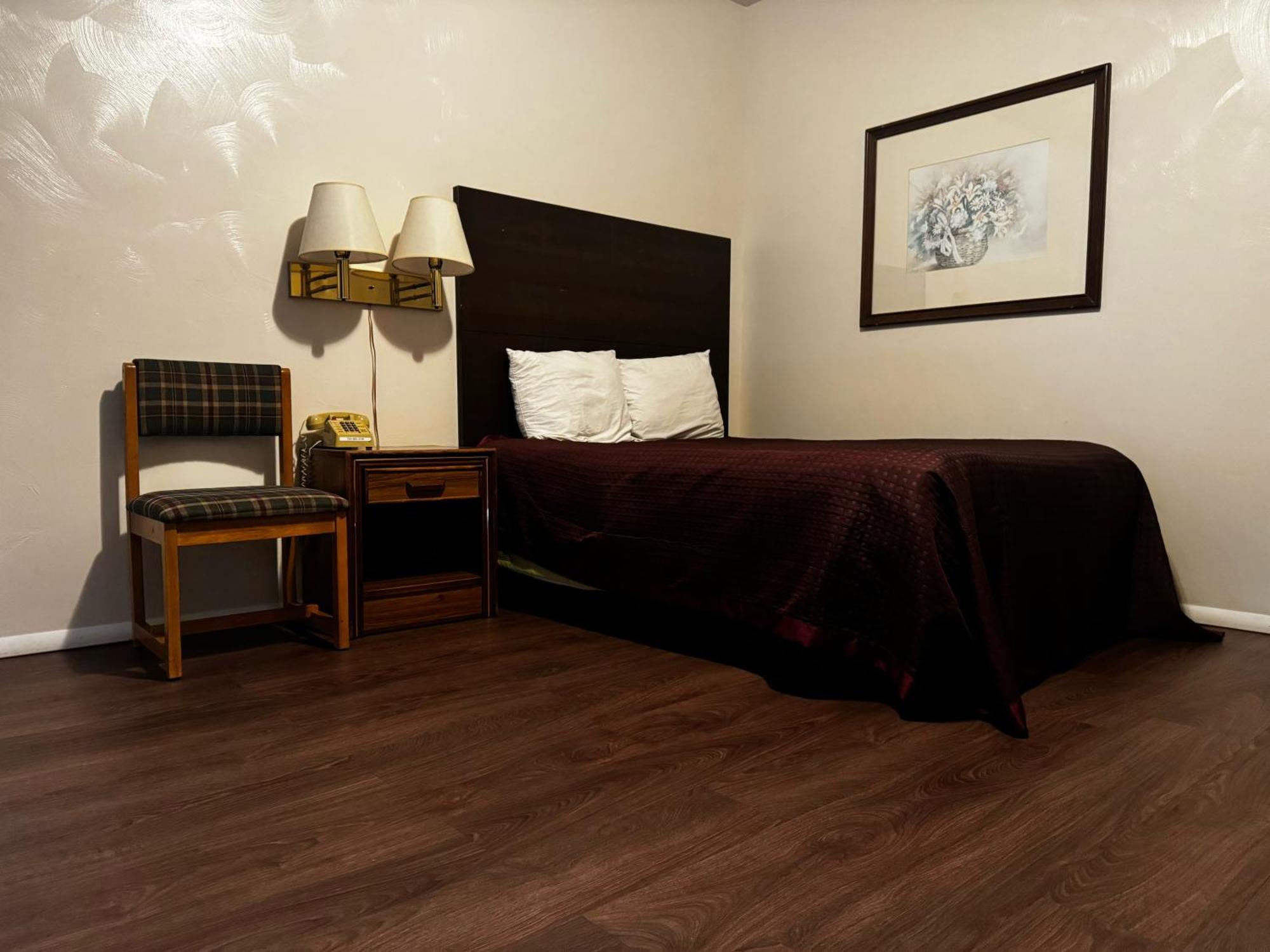 Heritage Inn Uniontown Bagian luar foto
